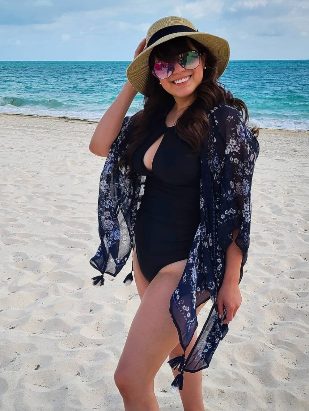 Jolt - EUC -  Floral Tassel Kimono Cover Up